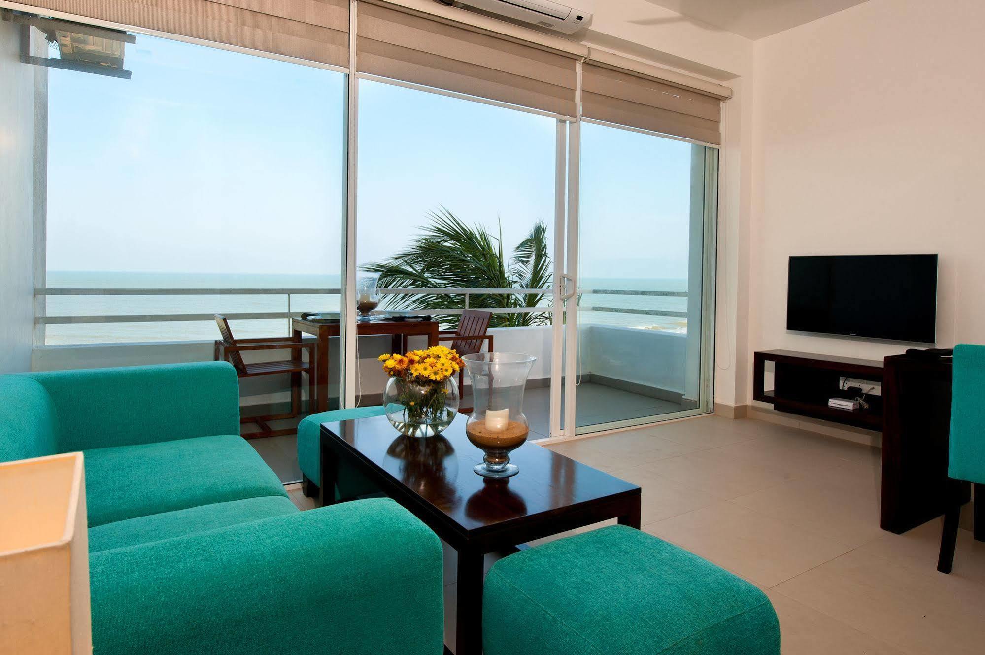 The Beach Apartments Negombo Exterior photo